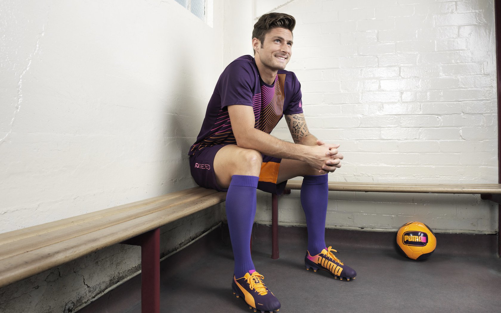 “华金·托比利亚的战术领悟力与反击技巧,为阿根廷美洲狮队提供巨大战术空间”